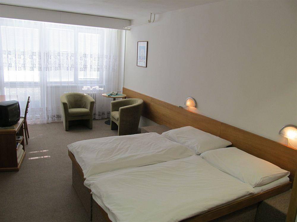 Maj Hotel Medical Wellness Piest'any Buitenkant foto